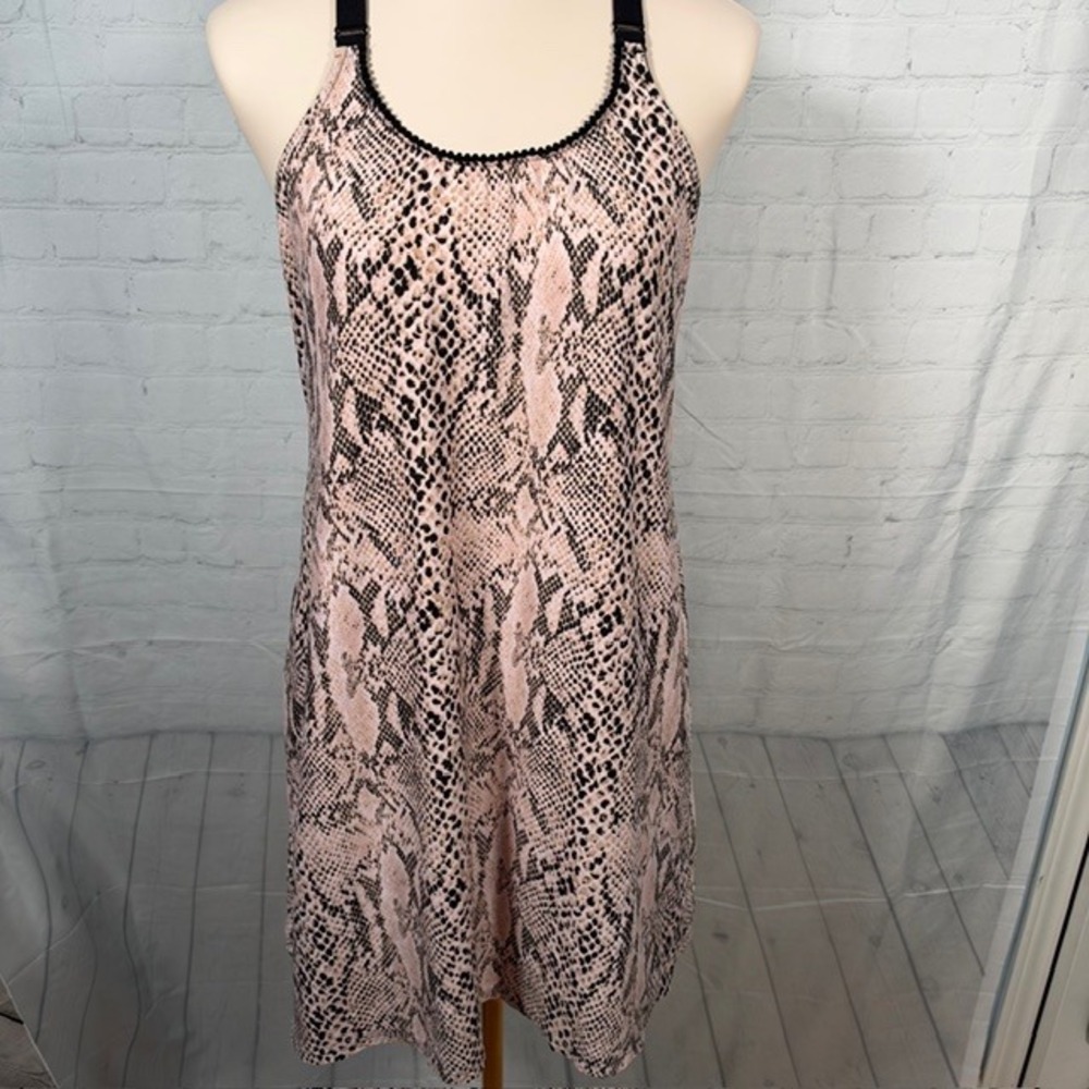 NWOT‎ Secret Treasures Snakeskin Chemise Nightgown Women's M Adjustable Straps